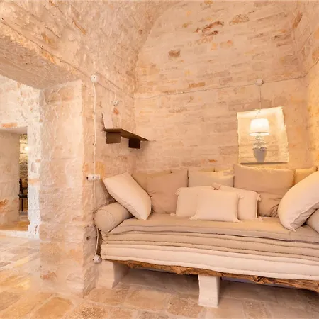 Trullo Calaluna Fasano