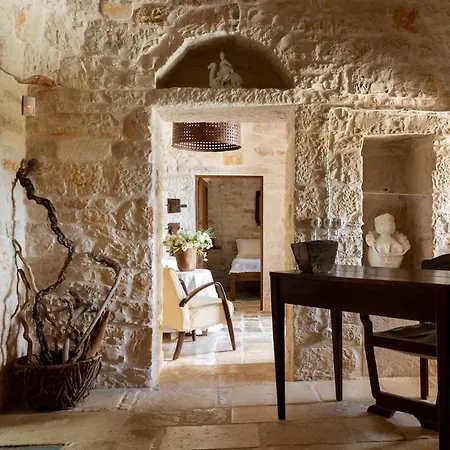 Trullo Calaluna * ファザーノ