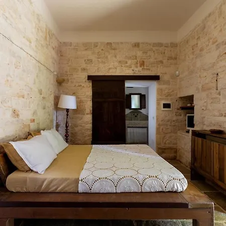 ヴィラ Trullo Calaluna *